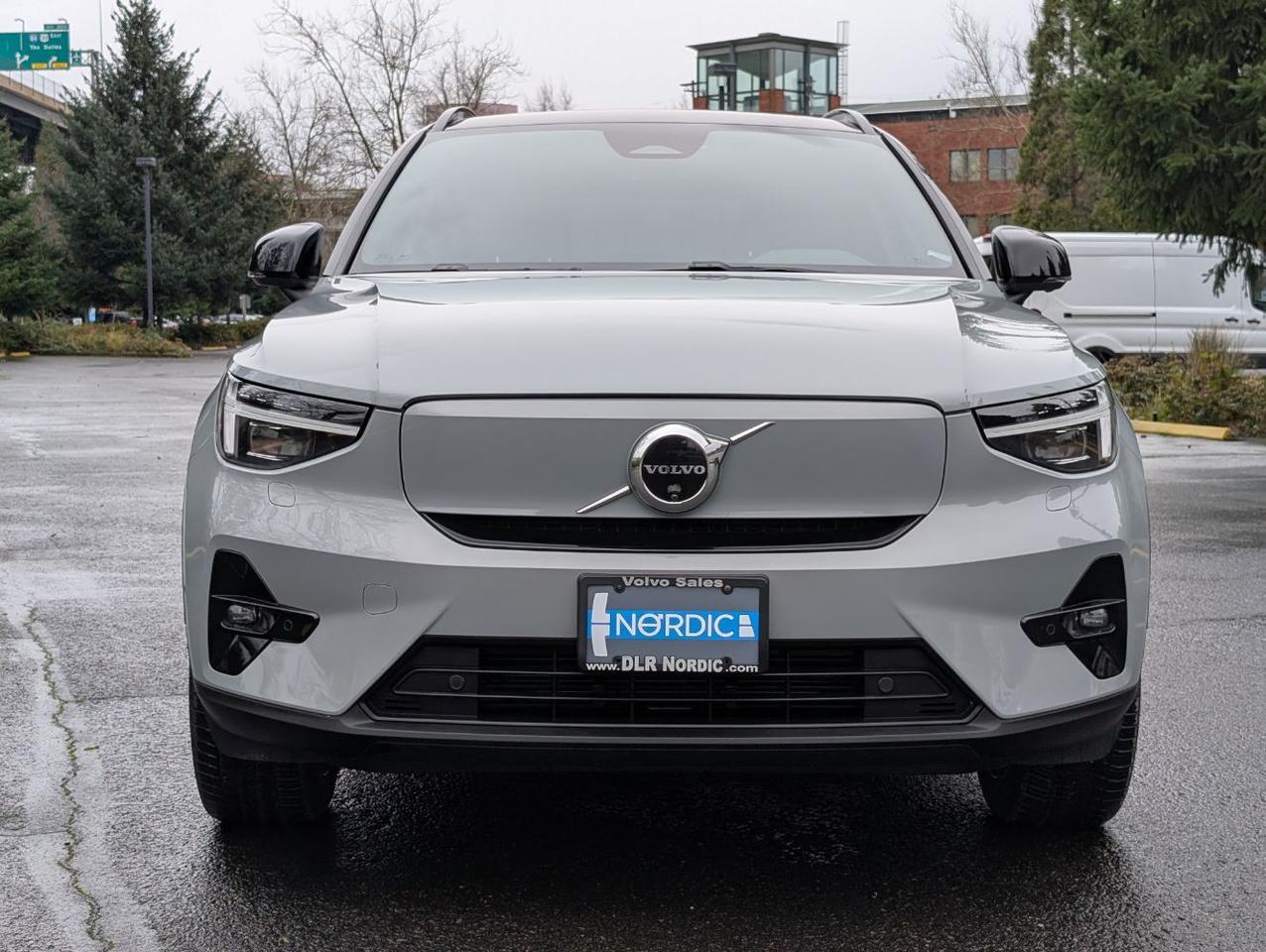 2024 Volvo XC40 Recharge Dual Motor AWD ULTIMATE | 402hp, HK Premium Audio, Pilot Assist, 360° Cam, 4 Heated Seats & Wheel Portland OR