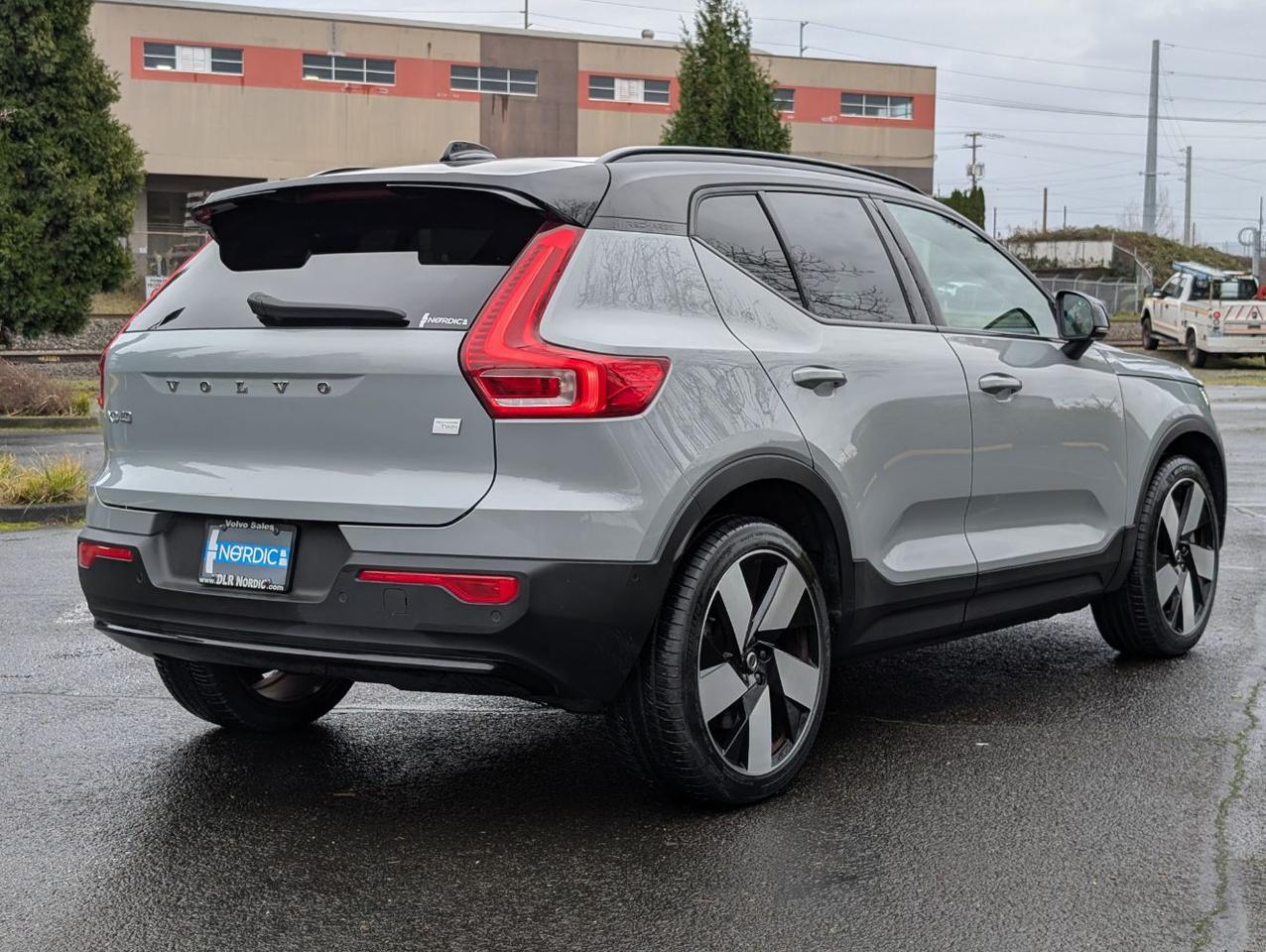 2024 Volvo XC40 Recharge Dual Motor AWD ULTIMATE | 402hp, HK Premium Audio, Pilot Assist, 360° Cam, 4 Heated Seats & Wheel Portland OR