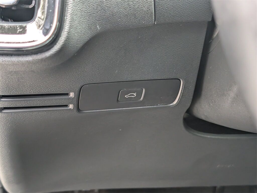 2024 Volvo XC40 Recharge Pure Electric Single Motor Plus Hunt Valley MD