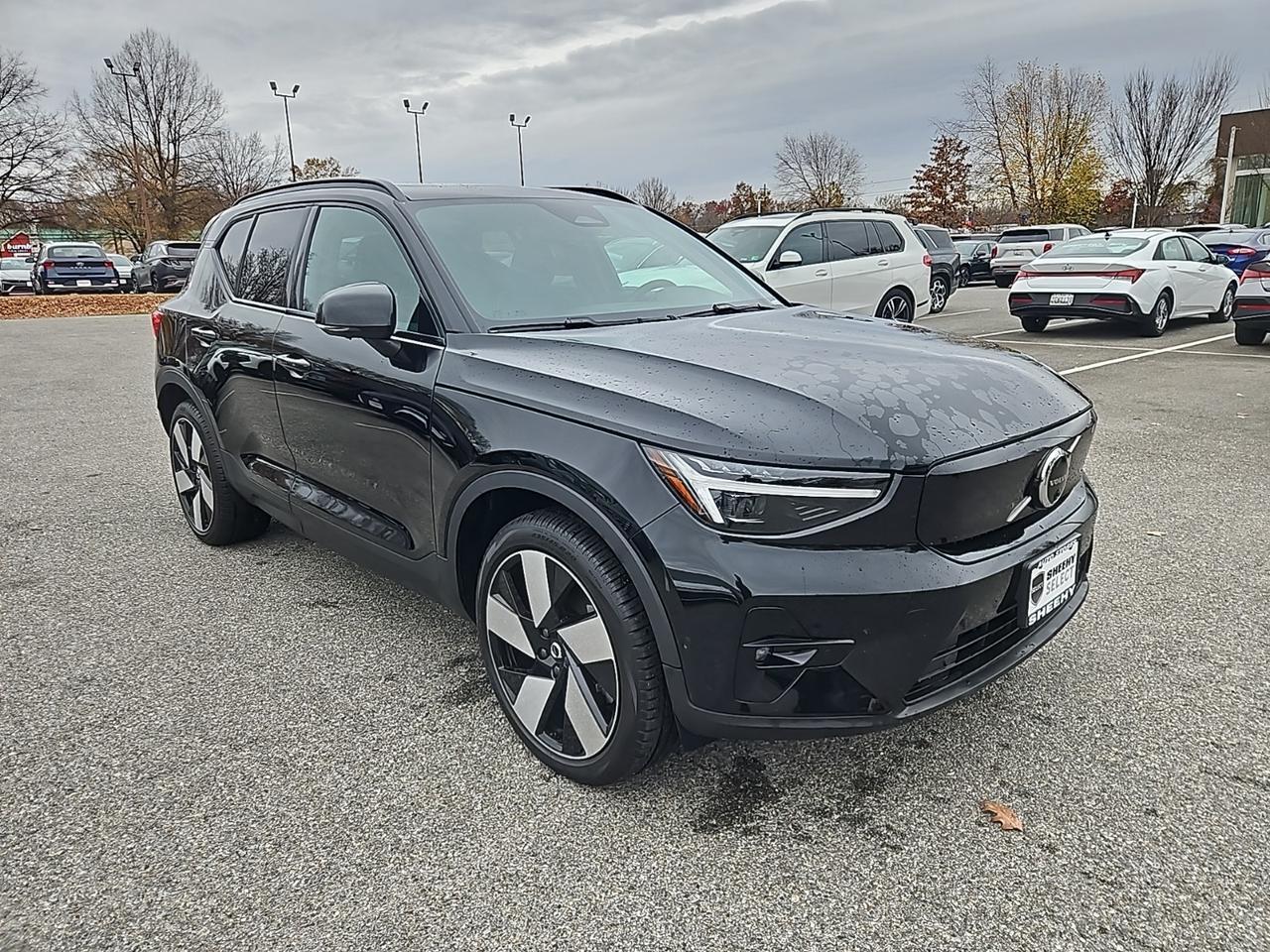 2024 Volvo XC40 Recharge Pure Electric Twin Plus