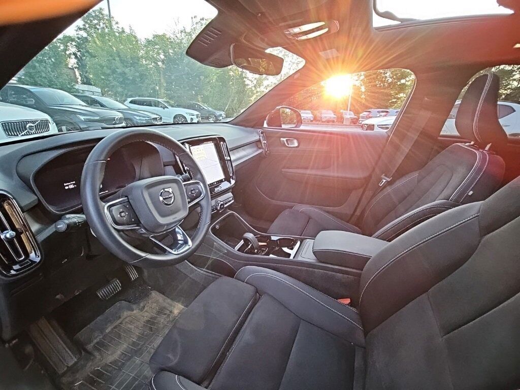 2024 Volvo XC40 Recharge Pure Electric Twin Plus Hunt Valley MD