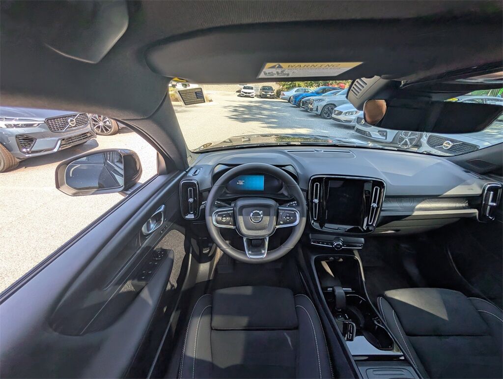 2024 Volvo XC40 Recharge Pure Electric Twin Plus Hunt Valley MD