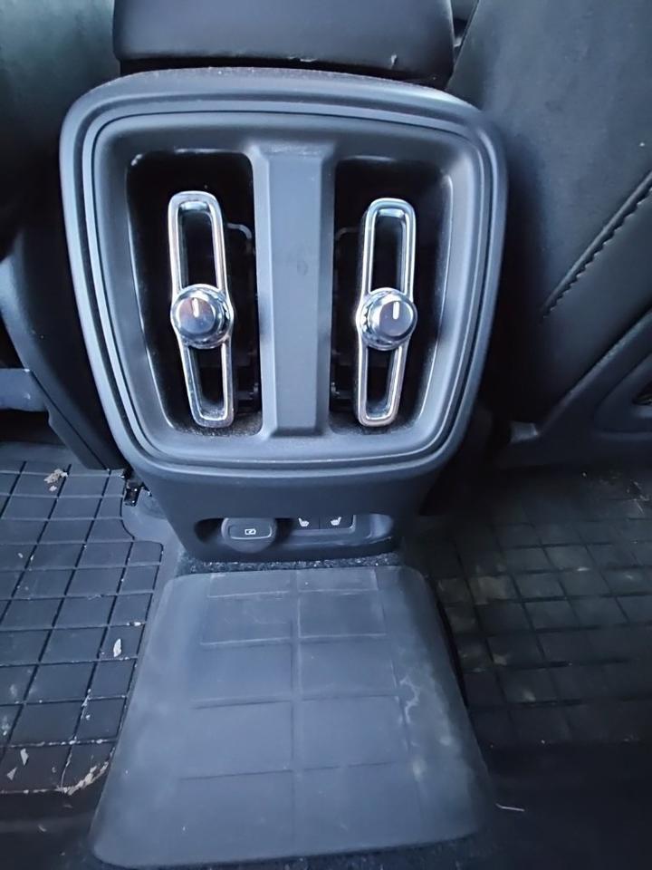 2024 Volvo XC40 Recharge Pure Electric Twin Plus Hunt Valley MD