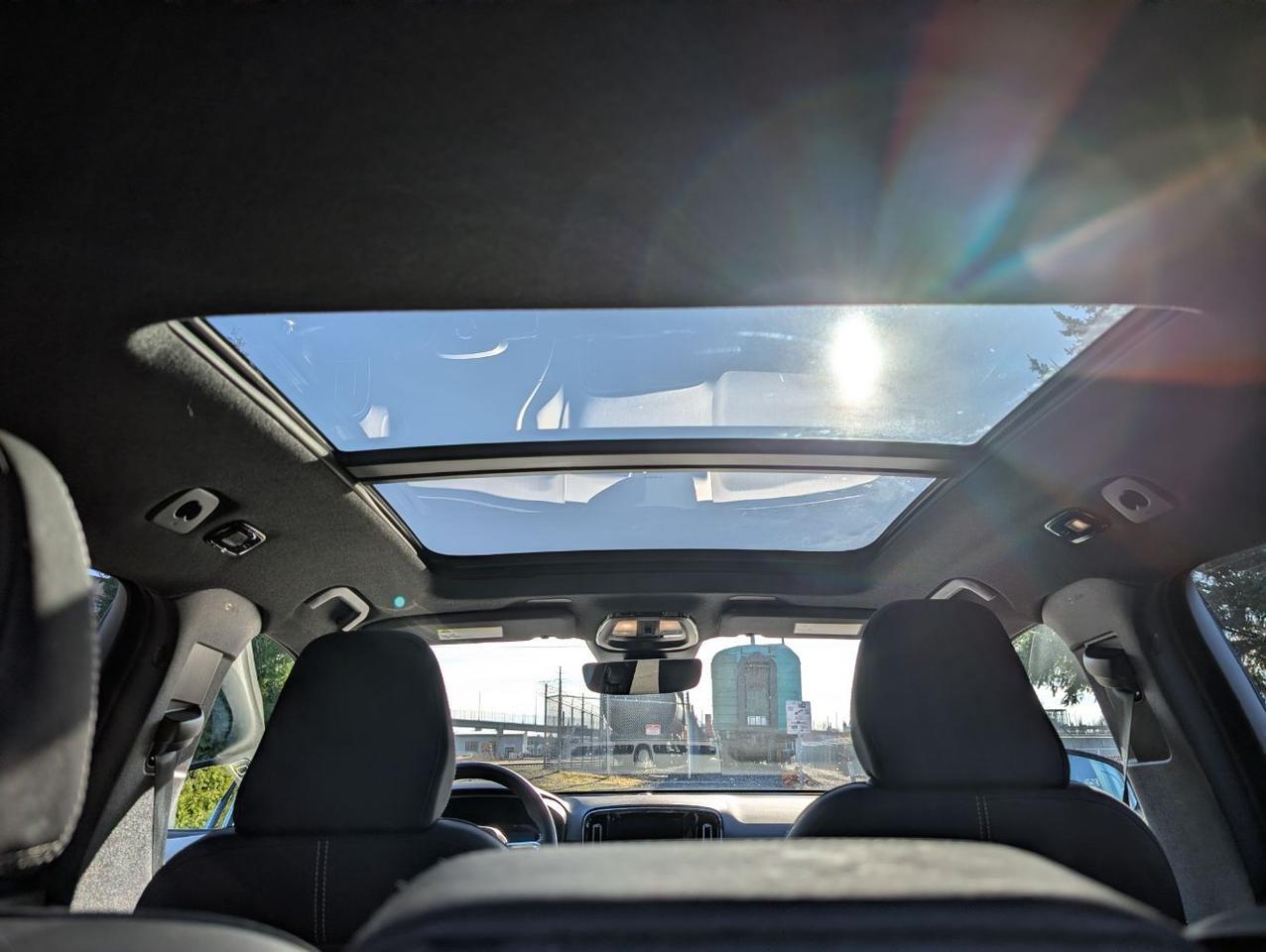 2024 Volvo XC40 Recharge Twin Motor PLUS w/High Performance Sound, 360 Cam, Pano, Heat Pump, 4 Heated Seats & Wheel Portland OR