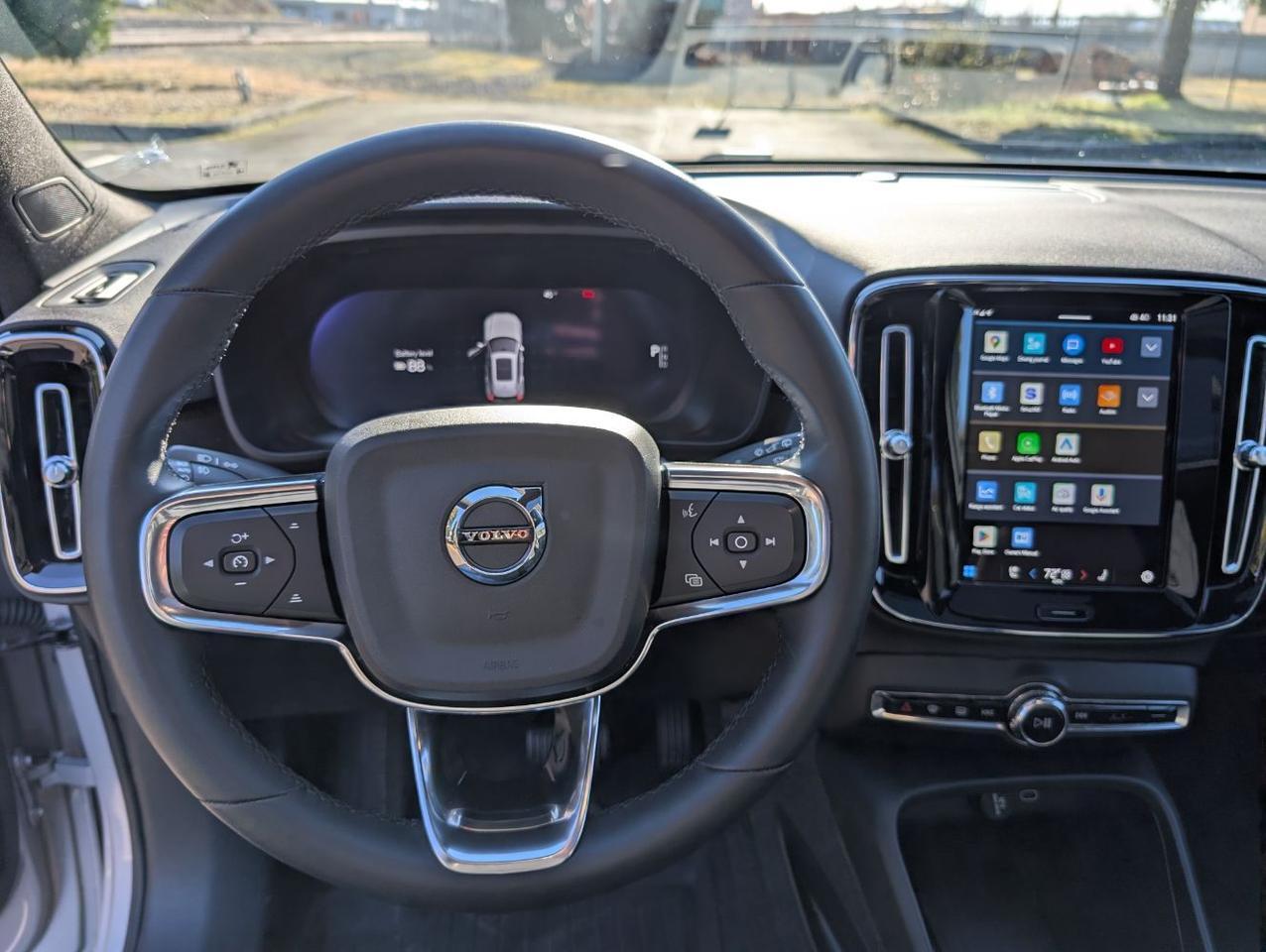 2024 Volvo XC40 Recharge Twin Motor PLUS w/High Performance Sound, 360 Cam, Pano, Heat Pump, 4 Heated Seats & Wheel Portland OR