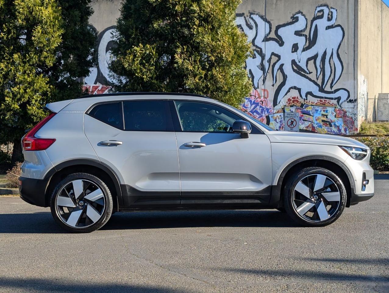 2024 Volvo XC40 Recharge Twin Motor PLUS w/High Performance Sound, 360 Cam, Pano, Heat Pump, 4 Heated Seats & Wheel Portland OR
