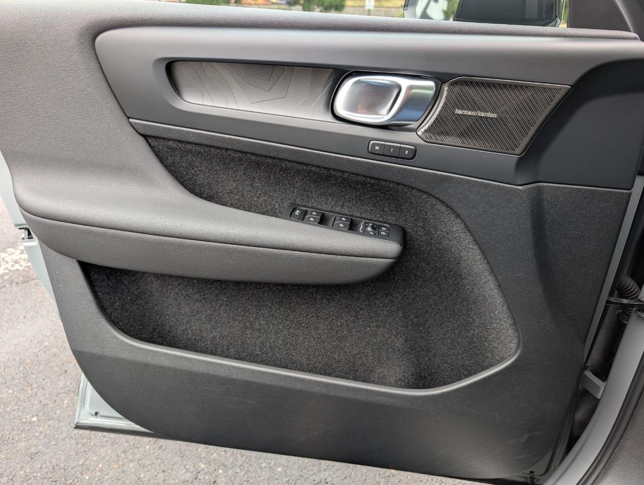 2024 Volvo XC40 Recharge Twin Motor ULTIMATE w/Harman Kardon * Portland OR