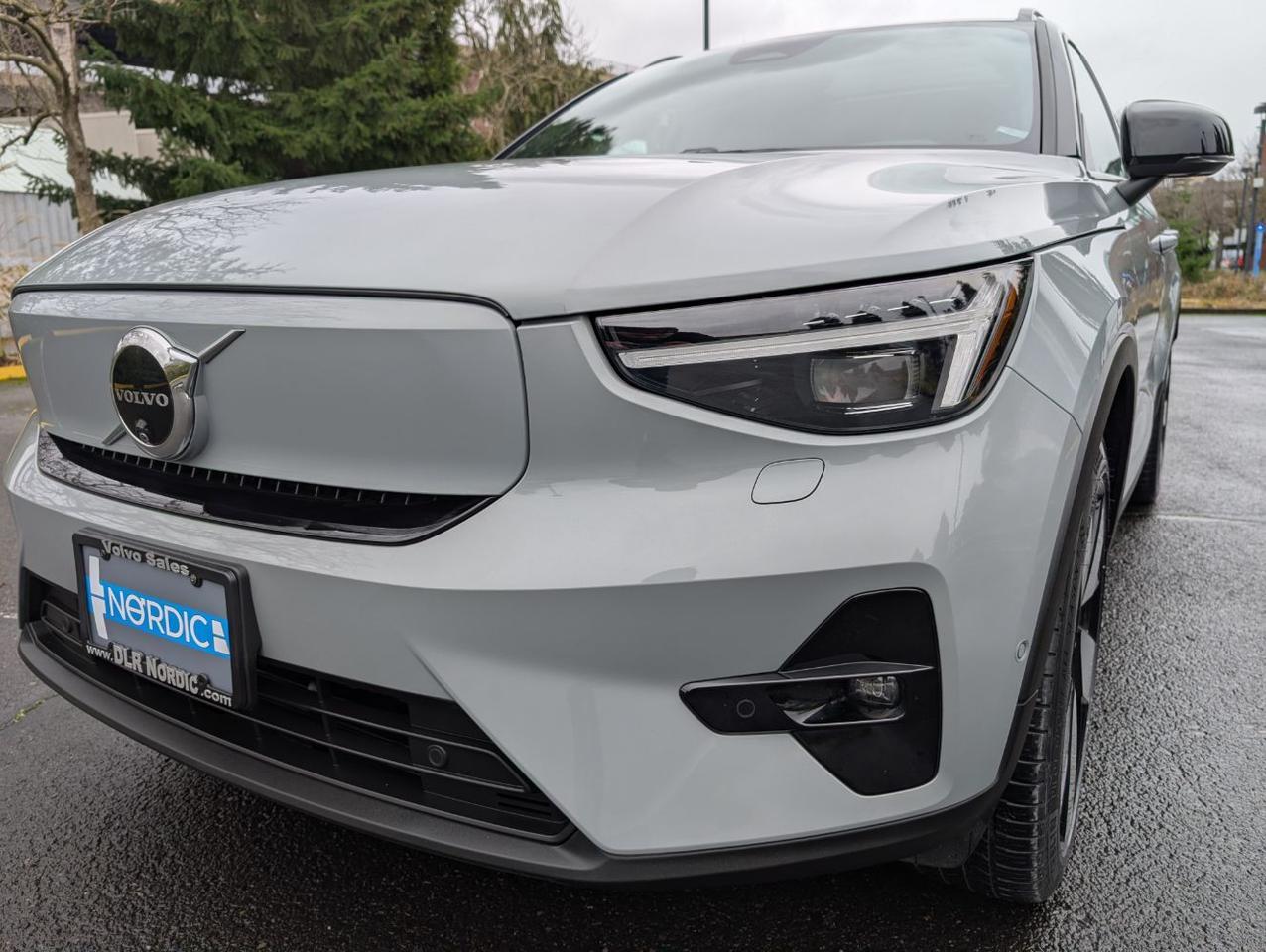 2024 Volvo XC40 Recharge Twin Motor ULTIMATE w/Harman Kardon, Pilot Assist, 360 Cam, Pano, 4 Heated Seats & Wheel Portland OR