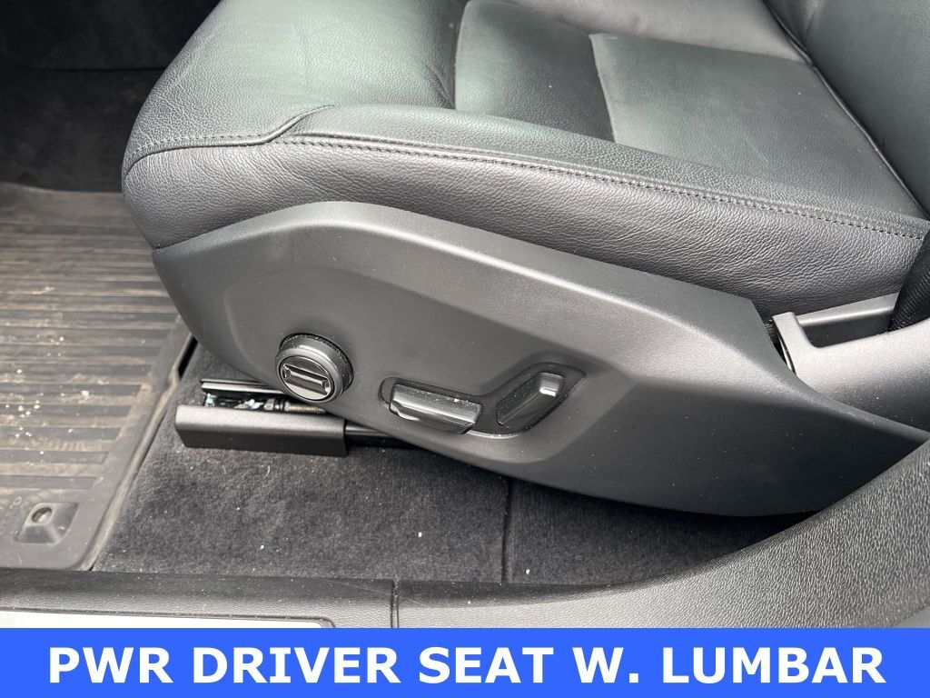 2024 Volvo XC60 B5 Core Mount Joy PA