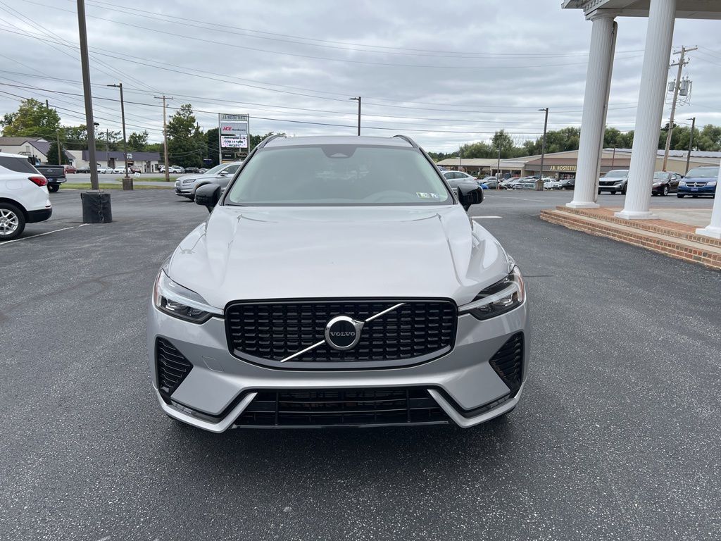 2024 Volvo XC60 B5 Core Mount Joy PA