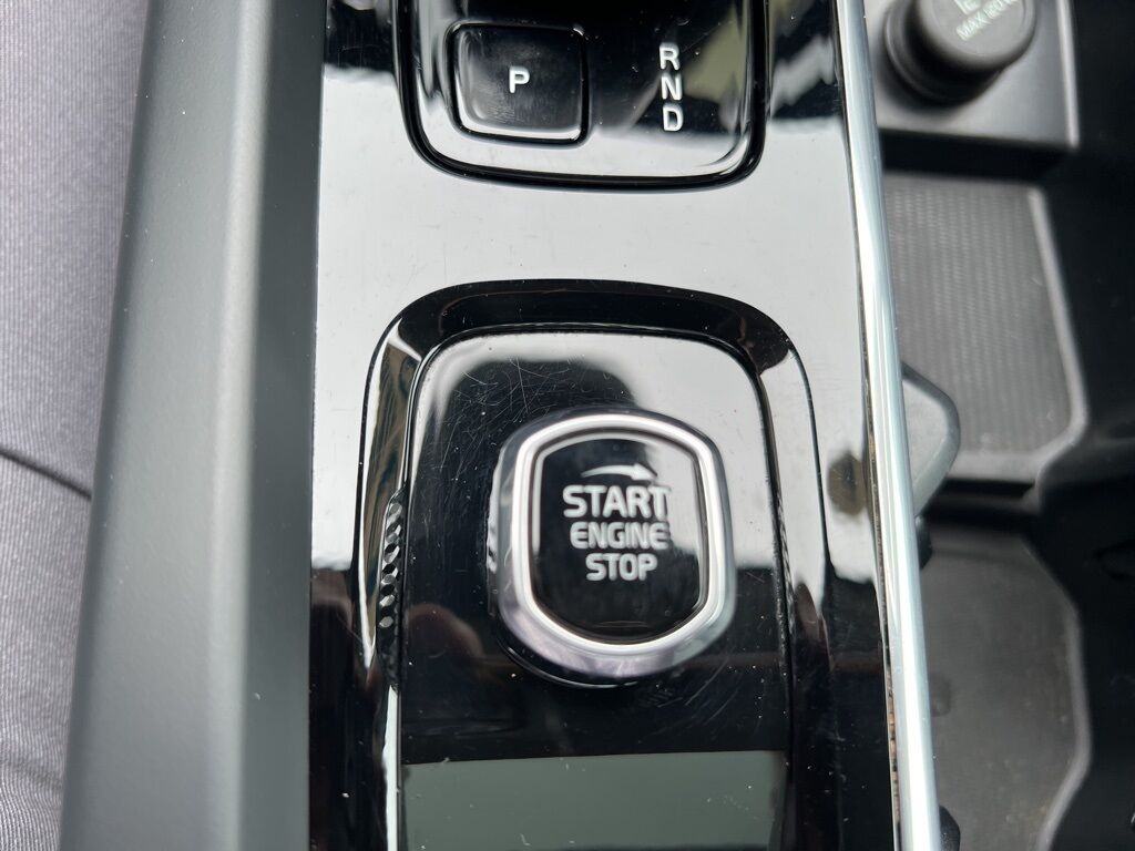 2024 Volvo XC60 B5 Core Mount Joy PA