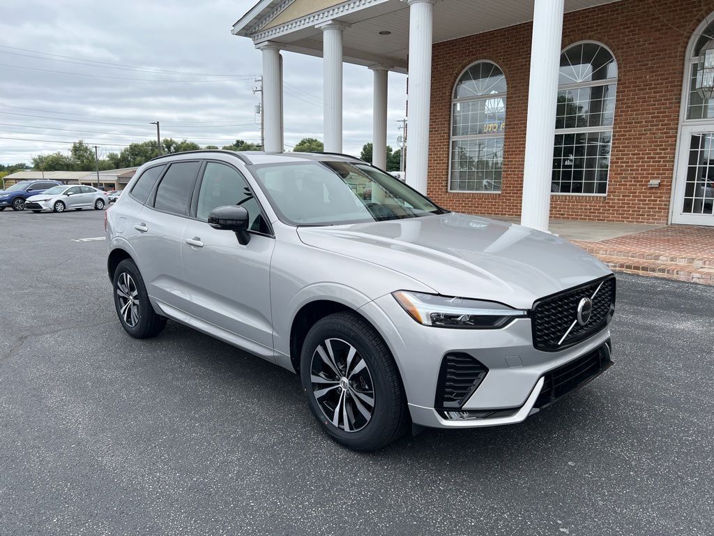 2024 Volvo XC60 B5 Core Mount Joy PA