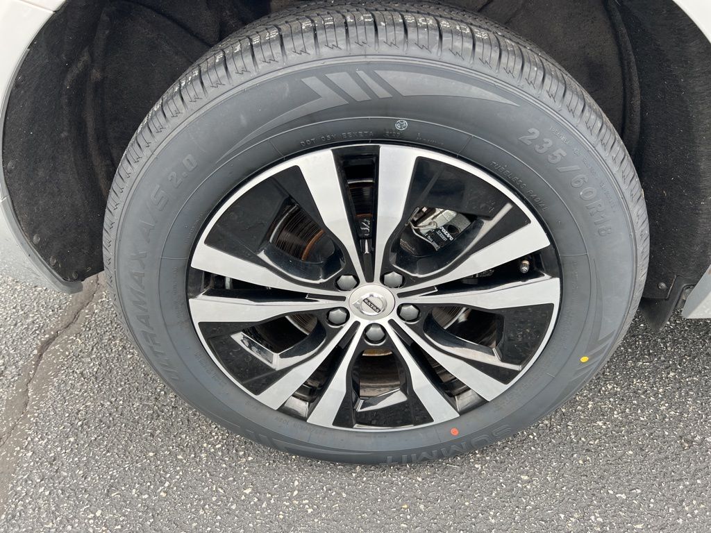 2024 Volvo XC60 B5 Core Mount Joy PA