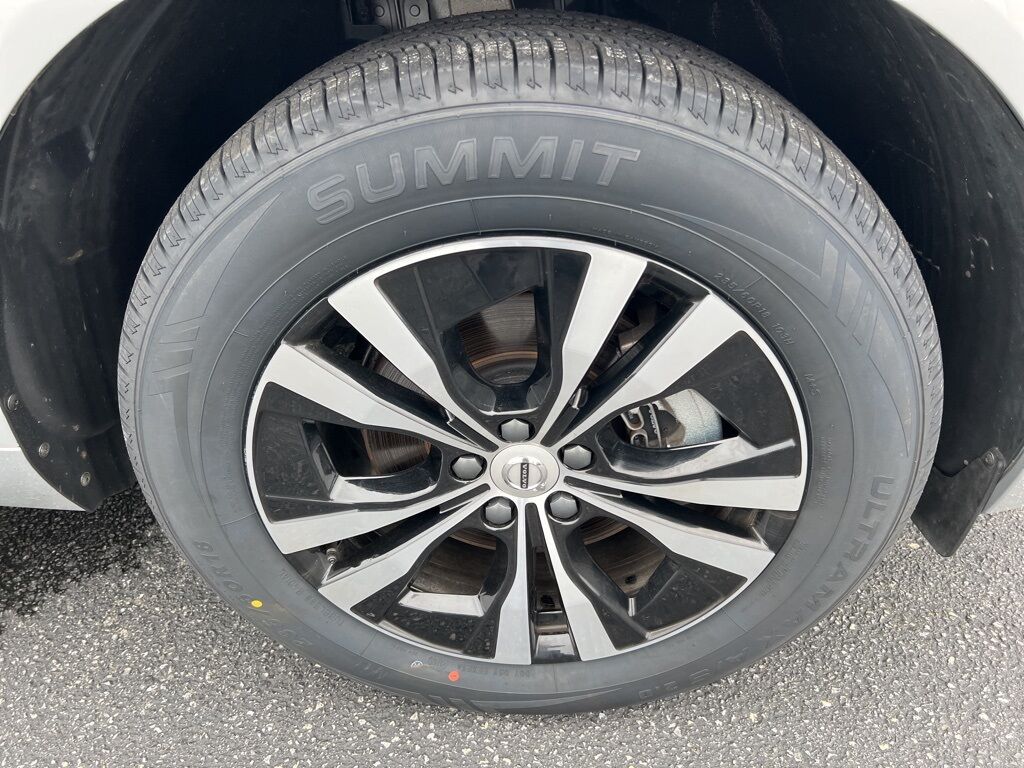 2024 Volvo XC60 B5 Core Mount Joy PA