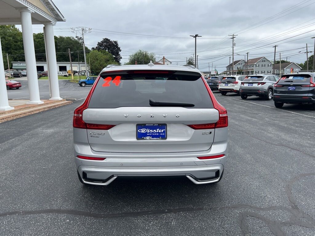 2024 Volvo XC60 B5 Core Mount Joy PA
