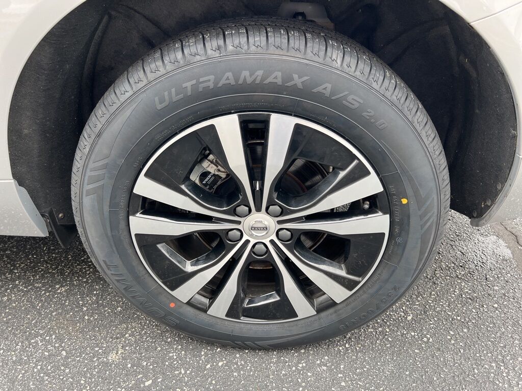 2024 Volvo XC60 B5 Core Mount Joy PA