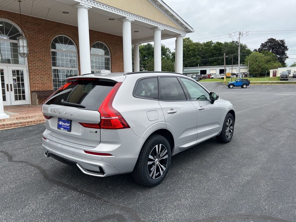 2024 Volvo XC60 B5 Core Mount Joy PA
