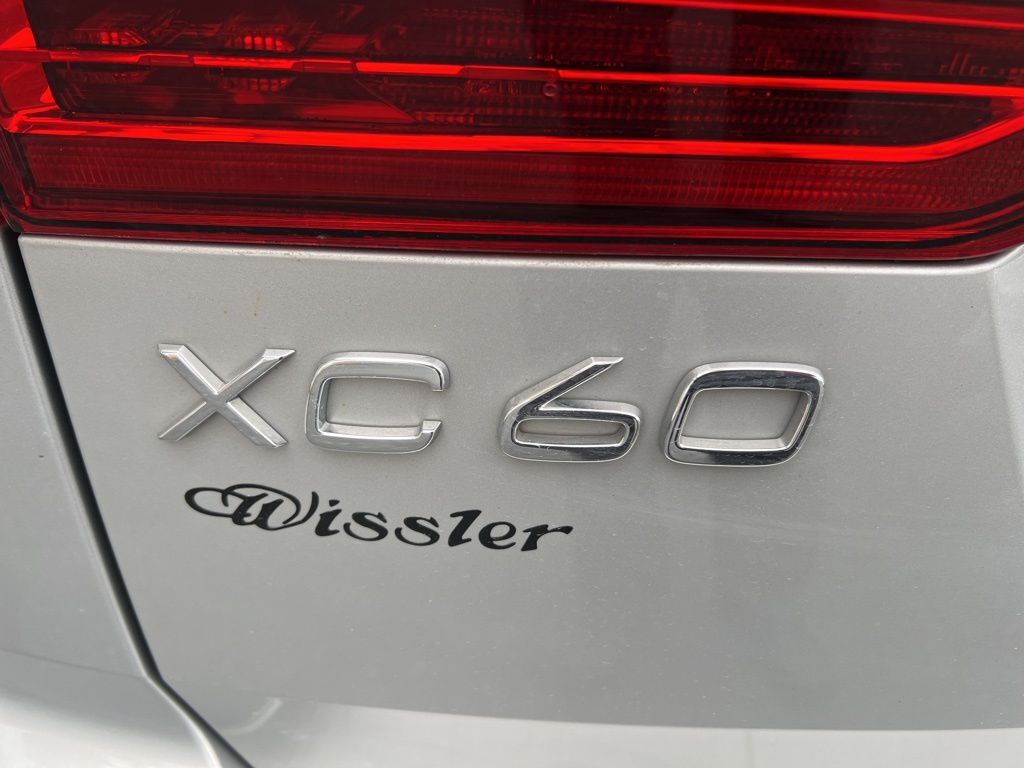 2024 Volvo XC60 B5 Core Mount Joy PA