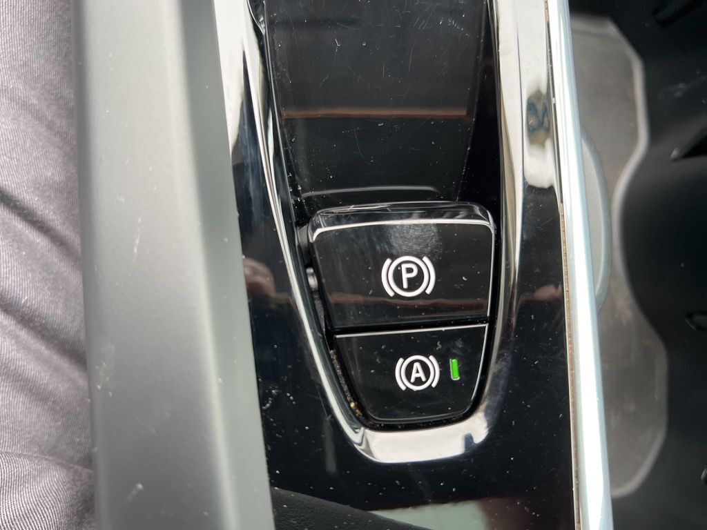 2024 Volvo XC60 B5 Core Mount Joy PA