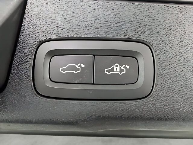 2024 Volvo XC60 B5 Plus Dark Theme Carrollton TX