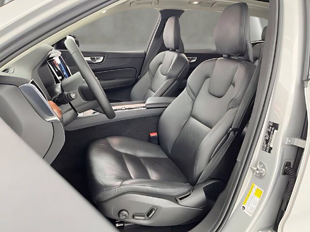 2024 Volvo XC60 B5 Plus Dark Theme Carrollton TX