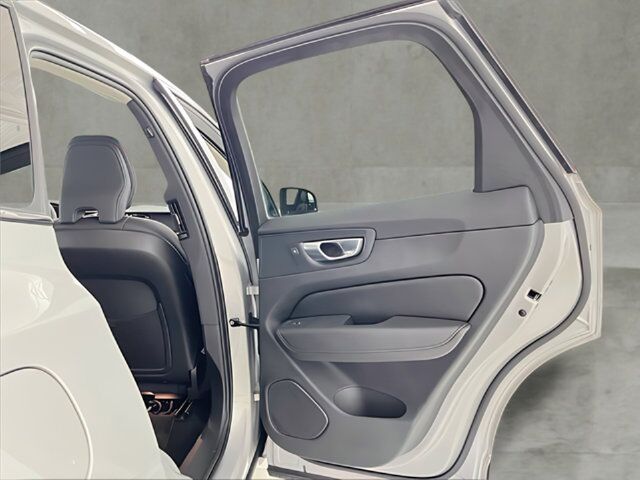 2024 Volvo XC60 B5 Plus Dark Theme Carrollton TX