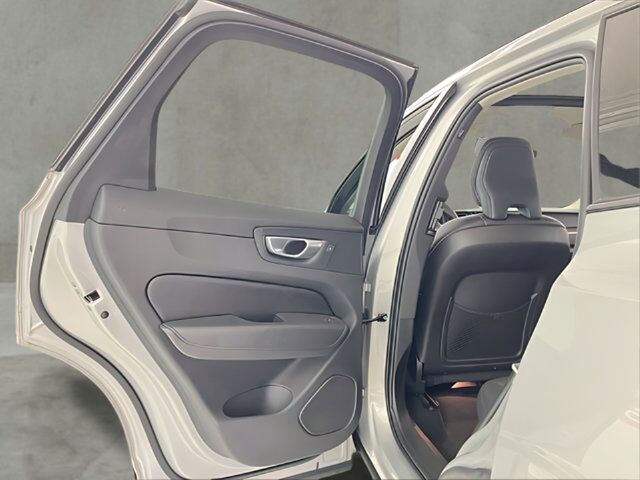 2024 Volvo XC60 B5 Plus Dark Theme Carrollton TX