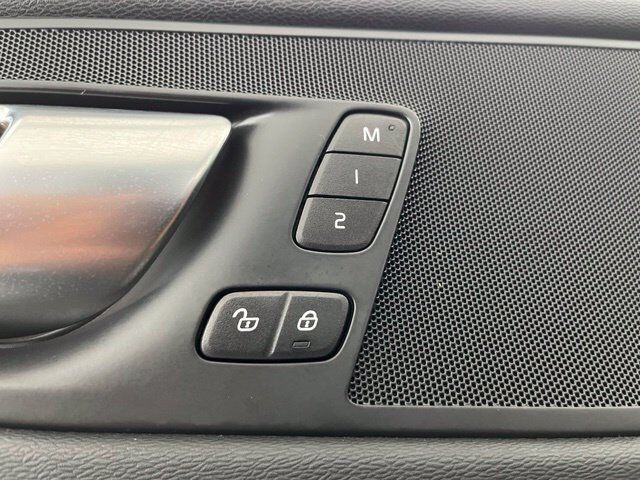 2024 Volvo XC60 B5 Plus Dark Theme Carrollton TX