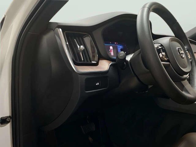 2024 Volvo XC60 B5 Plus Dark Theme Dallas TX