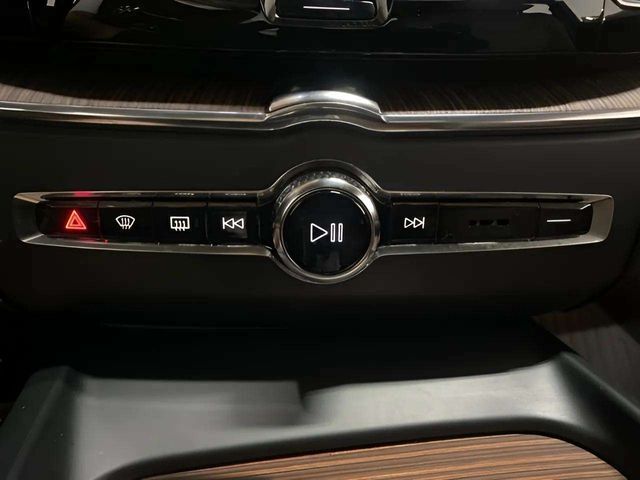 2024 Volvo XC60 B5 Plus Dark Theme Dallas TX