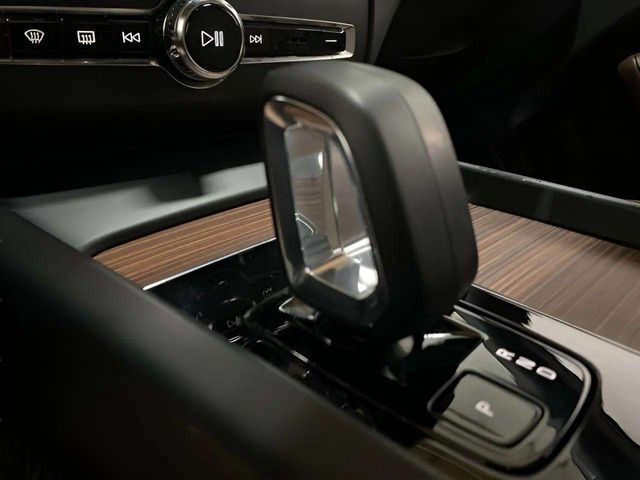 2024 Volvo XC60 B5 Plus Dark Theme Dallas TX