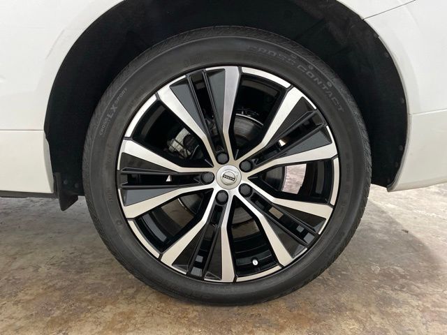 2024 Volvo XC60 B5 Plus Dark Theme Dallas TX