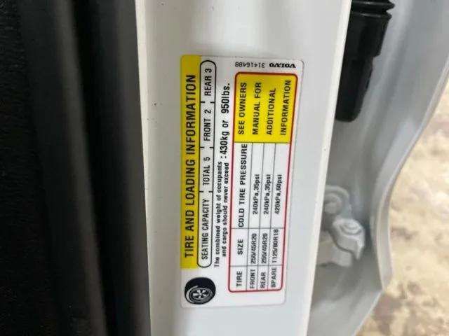 2024 Volvo XC60 B5 Plus Dark Theme Dallas TX