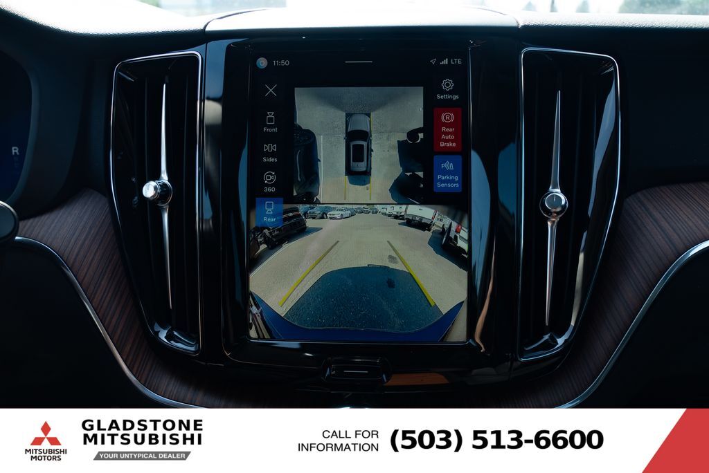 2024 Volvo XC60 B5 Plus Dark Theme Milwaukie OR