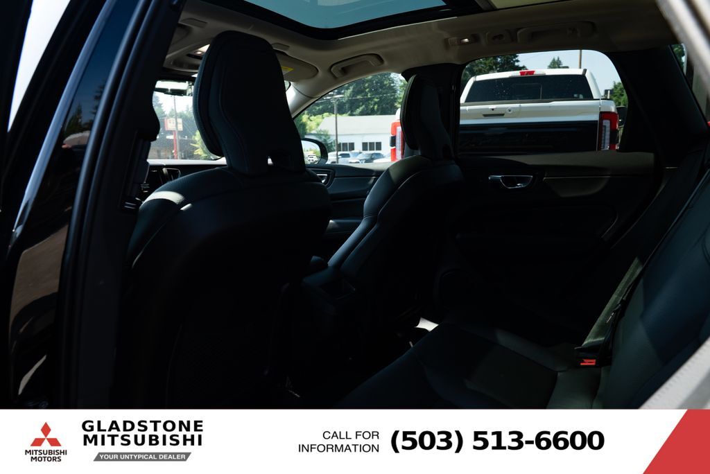 2024 Volvo XC60 B5 Plus Dark Theme Milwaukie OR
