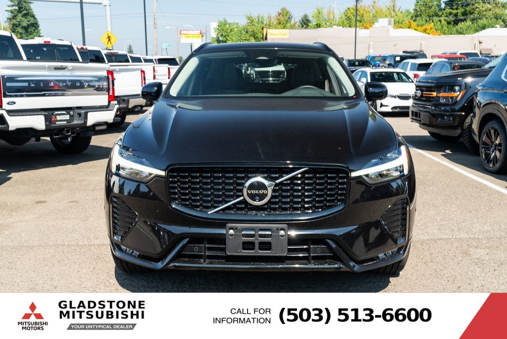 2024 Volvo XC60 B5 Plus Dark Theme Milwaukie OR