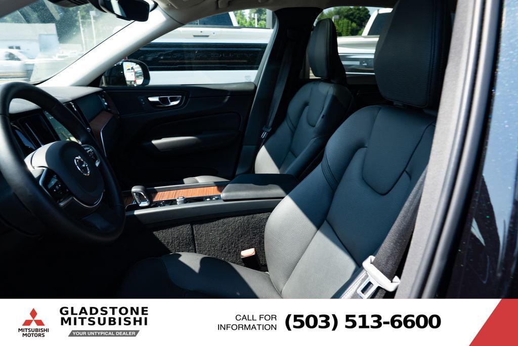 2024 Volvo XC60 B5 Plus Dark Theme Milwaukie OR