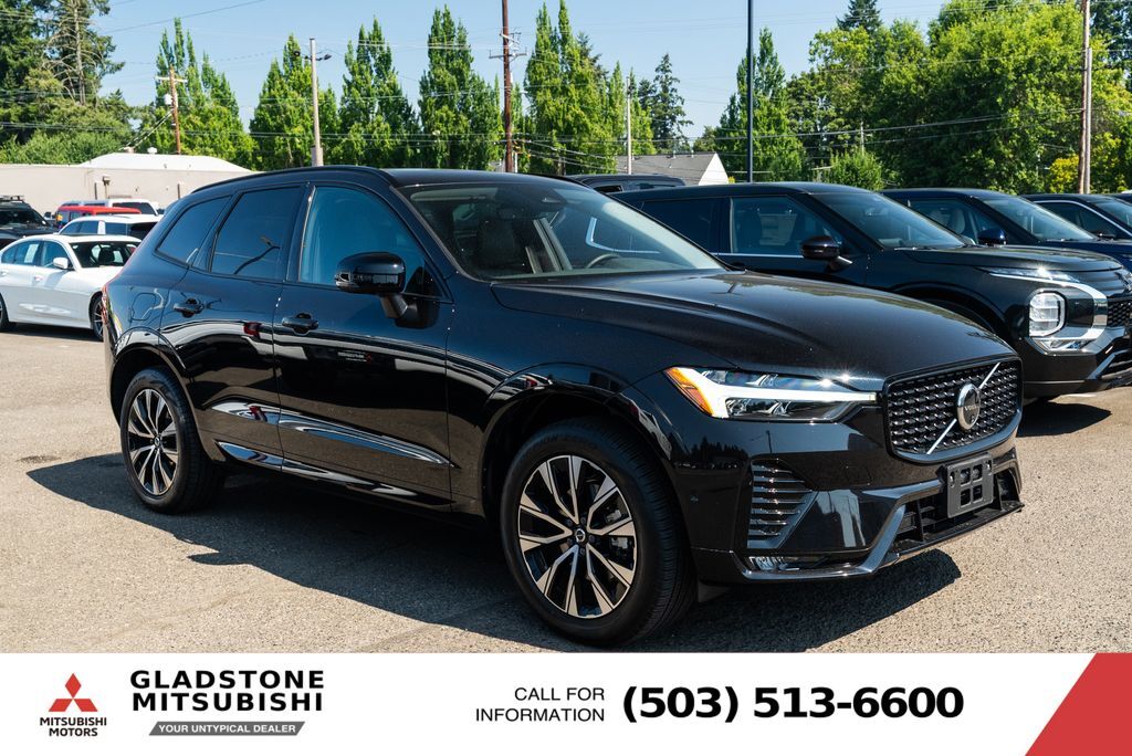 2024 Volvo XC60 B5 Plus Dark Theme