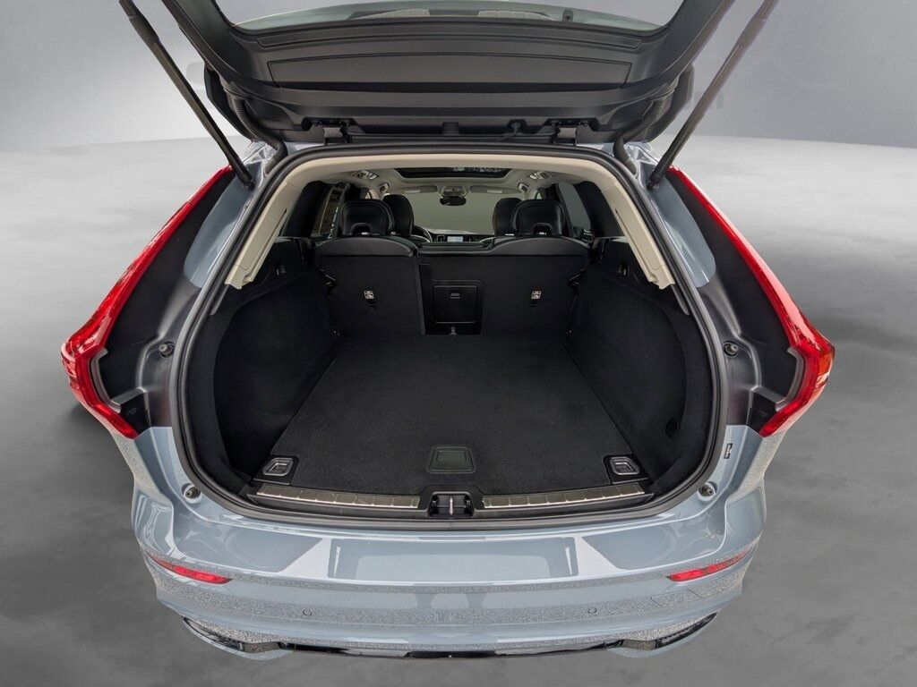 2024 Volvo XC60 B5 Plus Dark Theme Hunt Valley MD