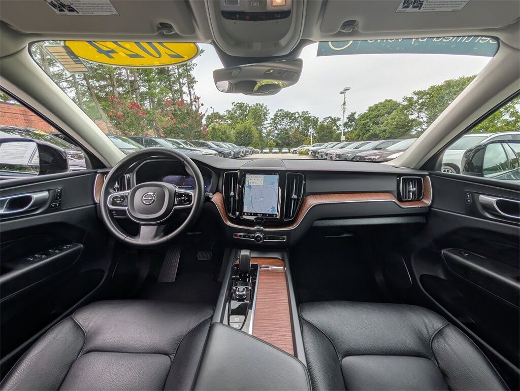 2024 Volvo XC60 B5 Plus Dark Theme Hunt Valley MD