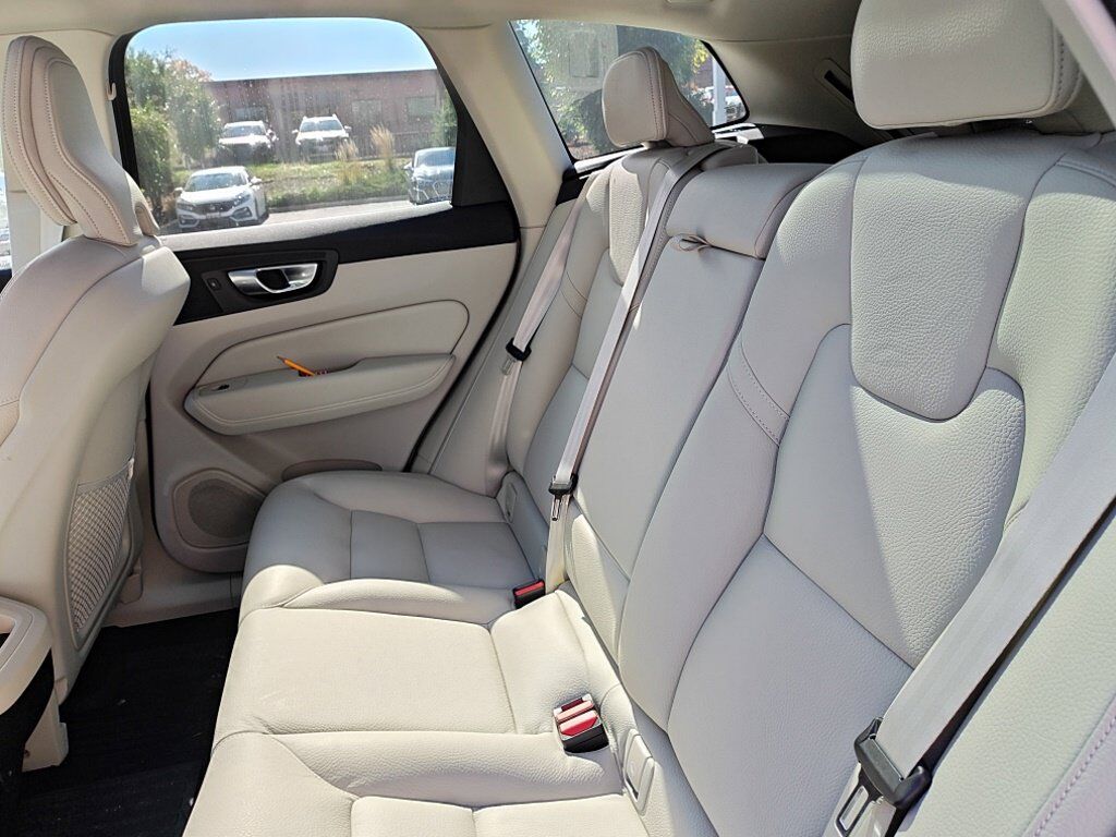 2024 Volvo XC60 B5 Plus Dark Theme Hunt Valley MD