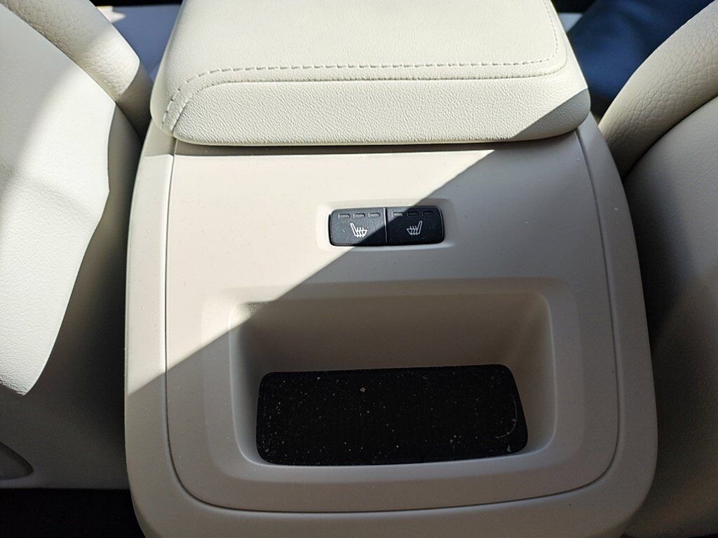 2024 Volvo XC60 B5 Plus Dark Theme Hunt Valley MD