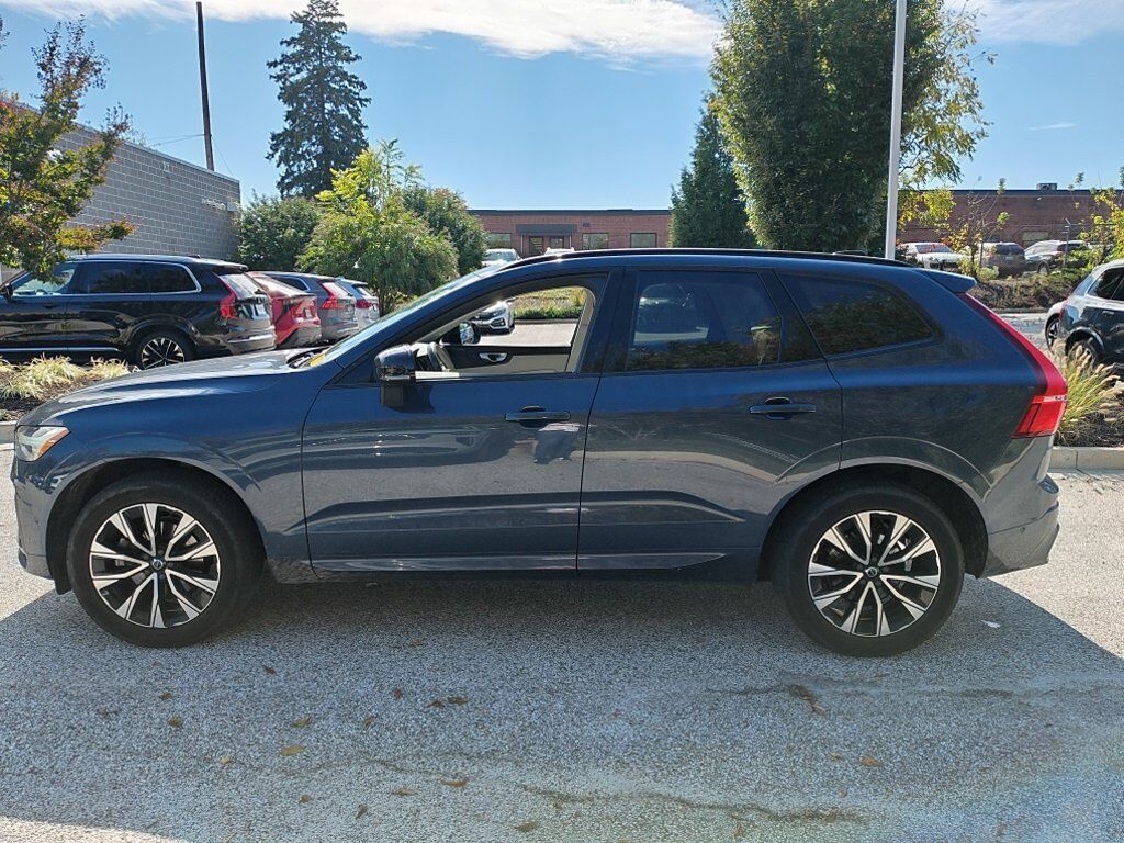 2024 Volvo XC60 B5 Plus Dark Theme Hunt Valley MD