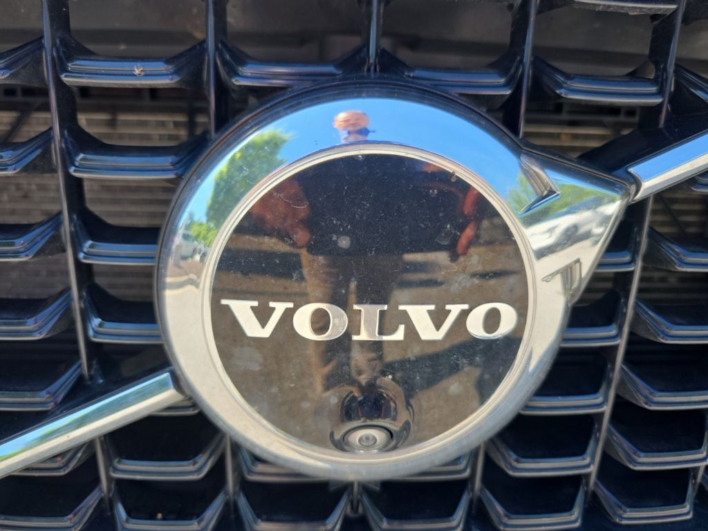 2024 Volvo XC60 B5 Plus Dark Theme Hunt Valley MD