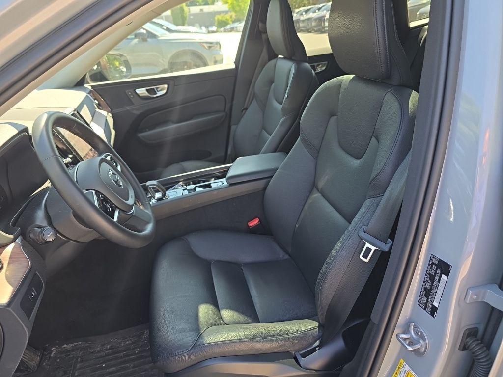 2024 Volvo XC60 B5 Plus Dark Theme Hunt Valley MD