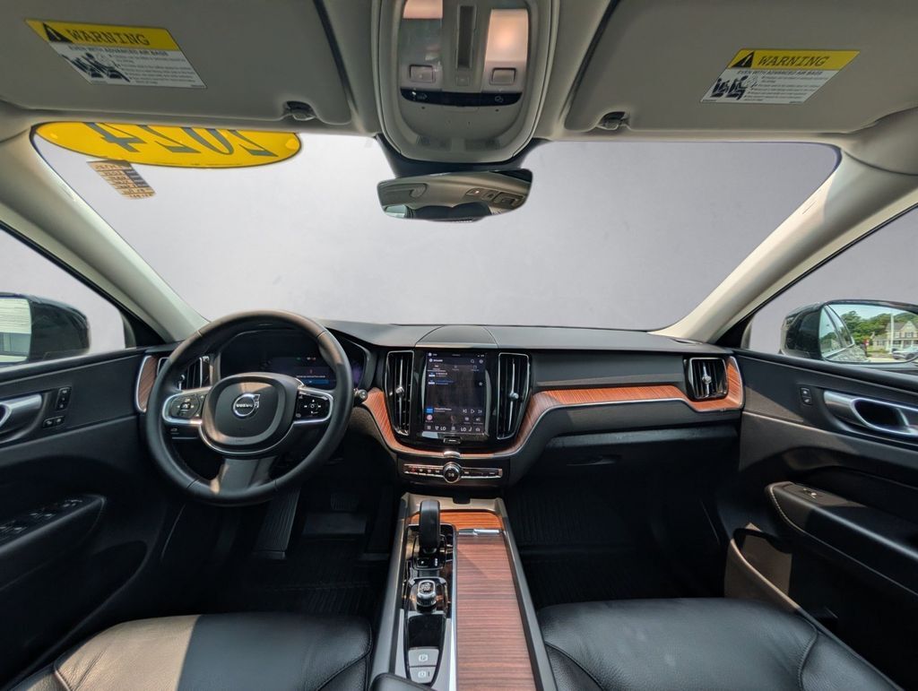 2024 Volvo XC60 B5 Plus Dark Theme Hunt Valley MD