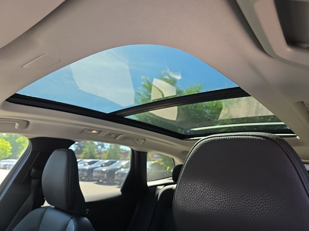 2024 Volvo XC60 B5 Plus Dark Theme Hunt Valley MD