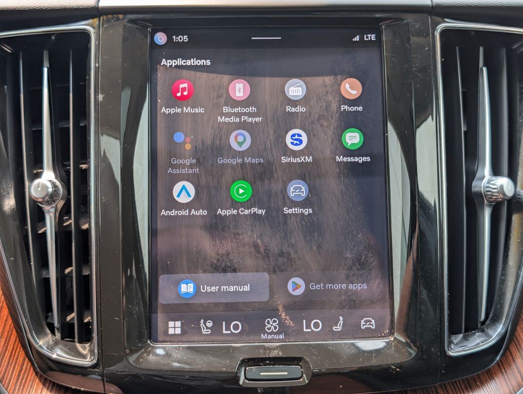 2024 Volvo XC60 B5 Plus Dark Theme Hunt Valley MD