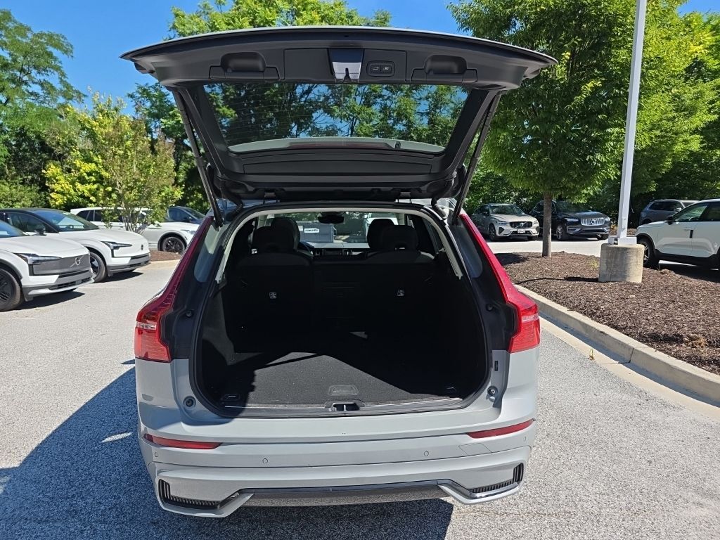 2024 Volvo XC60 B5 Plus Dark Theme Hunt Valley MD