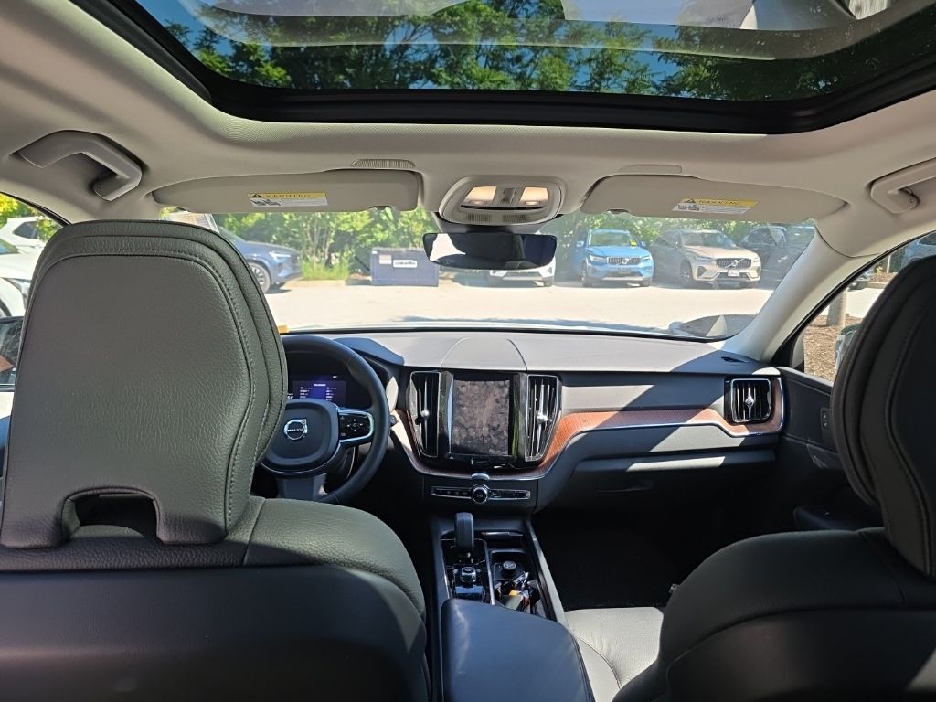 2024 Volvo XC60 B5 Plus Dark Theme Hunt Valley MD